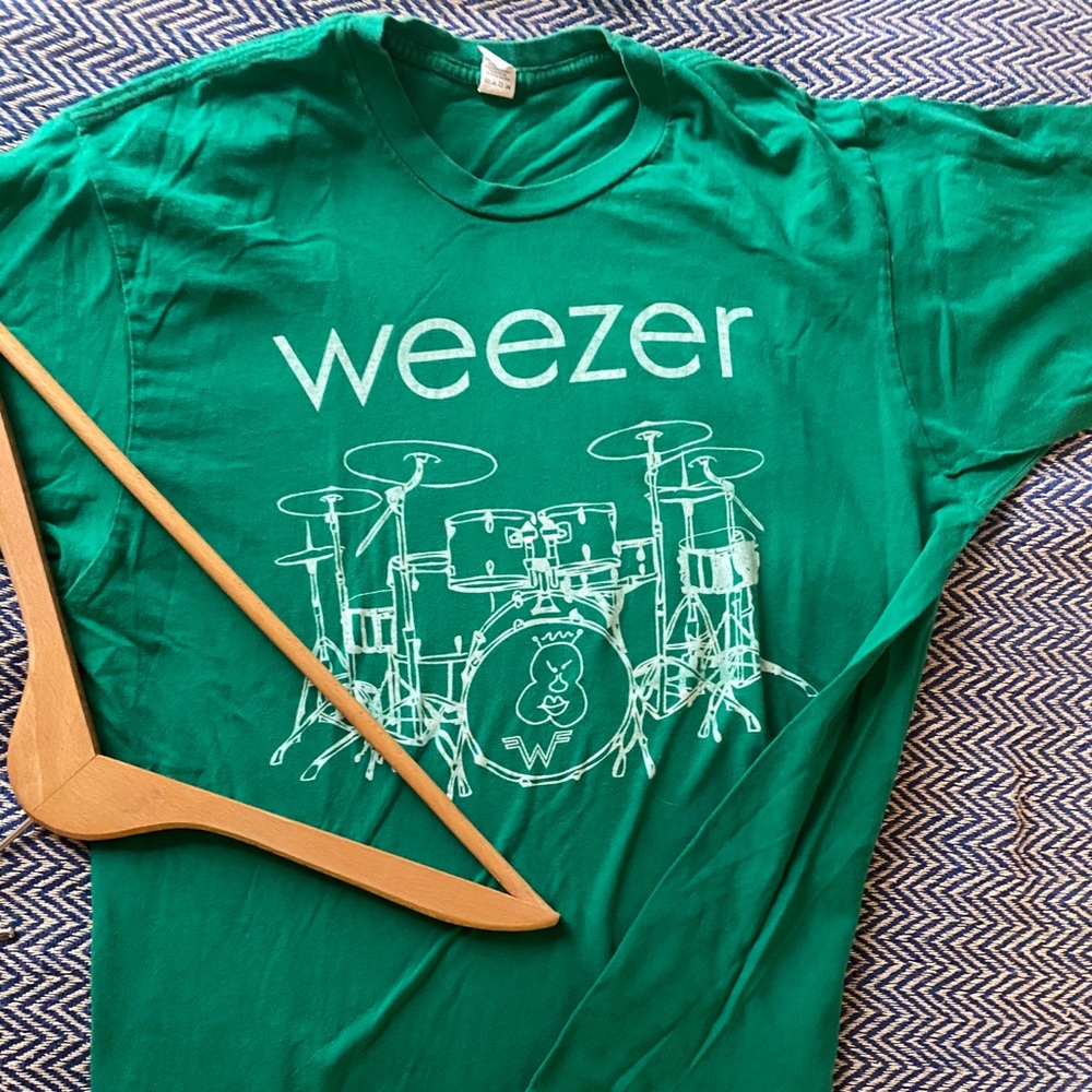 Weezer T - L